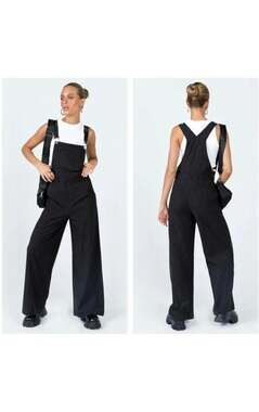 Princess Polly pinstripe overalls, never worn. Size...